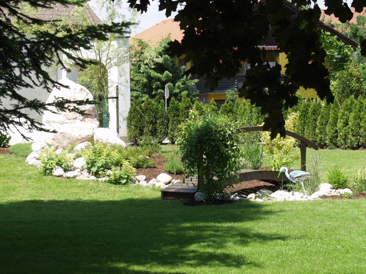Tirolerhof Hotel Sankt Georgen im Attergau Eksteriør billede