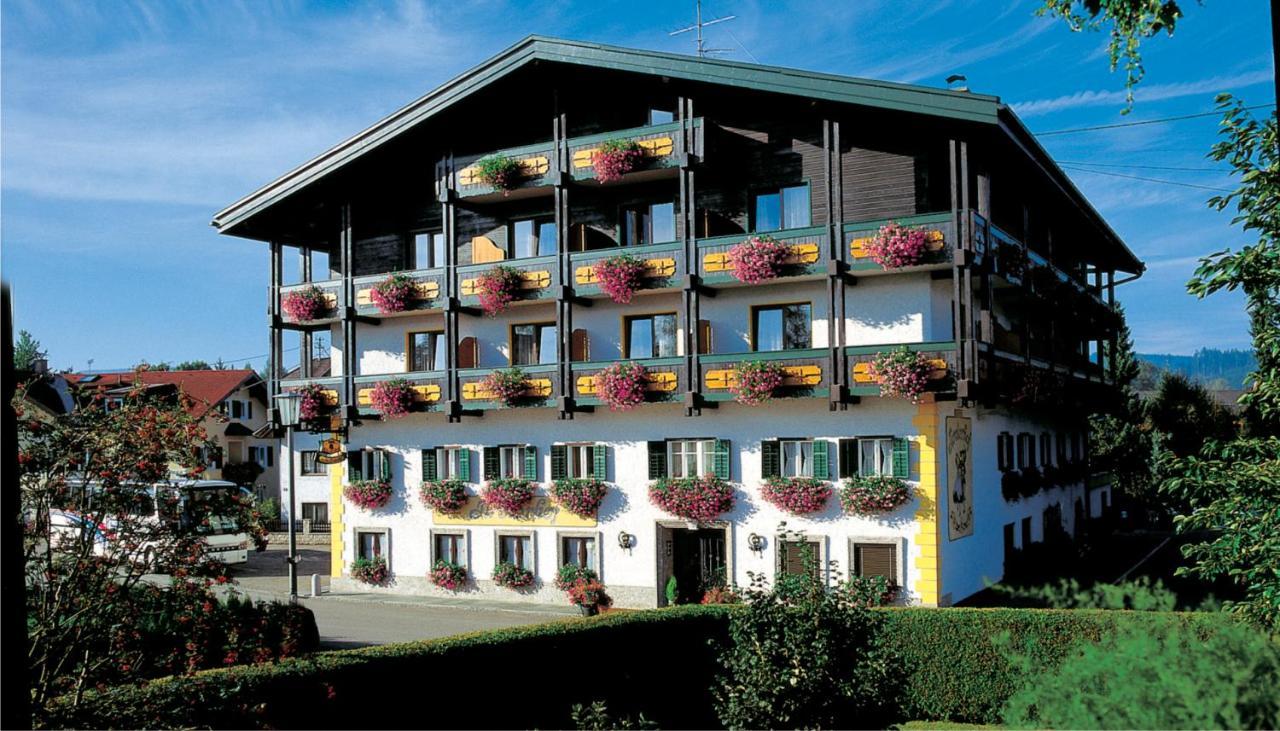 Tirolerhof Hotel Sankt Georgen im Attergau Eksteriør billede